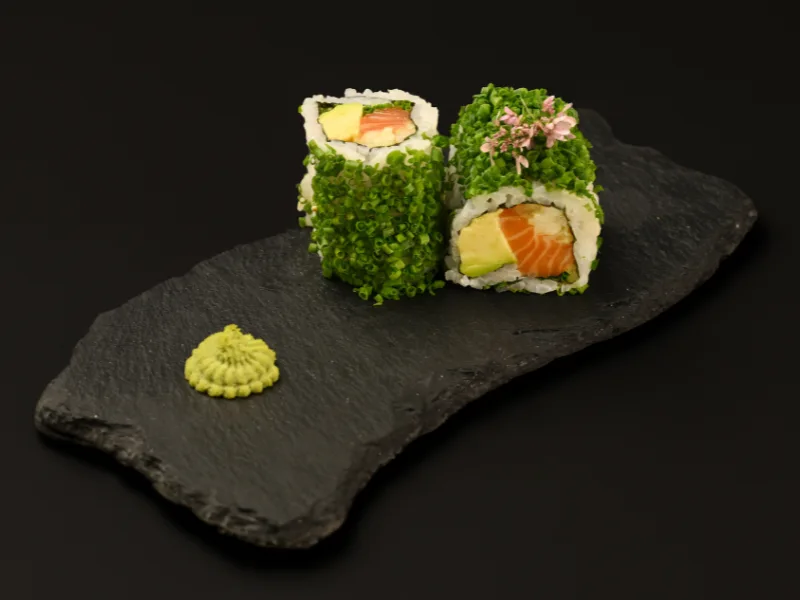 California Rolls Green Salmon